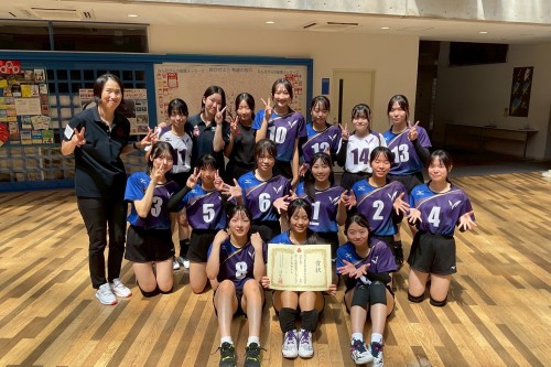 バレーボール部（高校女子） 夏季大会第3位 | 明治大学付属明治高等