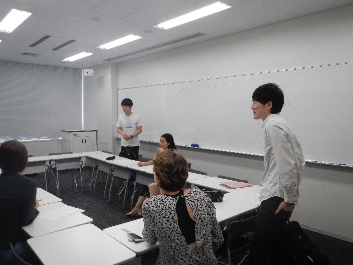 日本語教室：中上級　水曜日　みんなで自己紹介