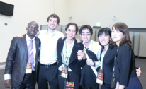 同じ委員会に出席した学生（コンゴ民主共和国、フランス、ボリビア、韓国）と、会議終了後のリラックスした表情（写真：北條さん）