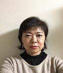 カリヤ　ヒロコ　KARIYA Hiroko
