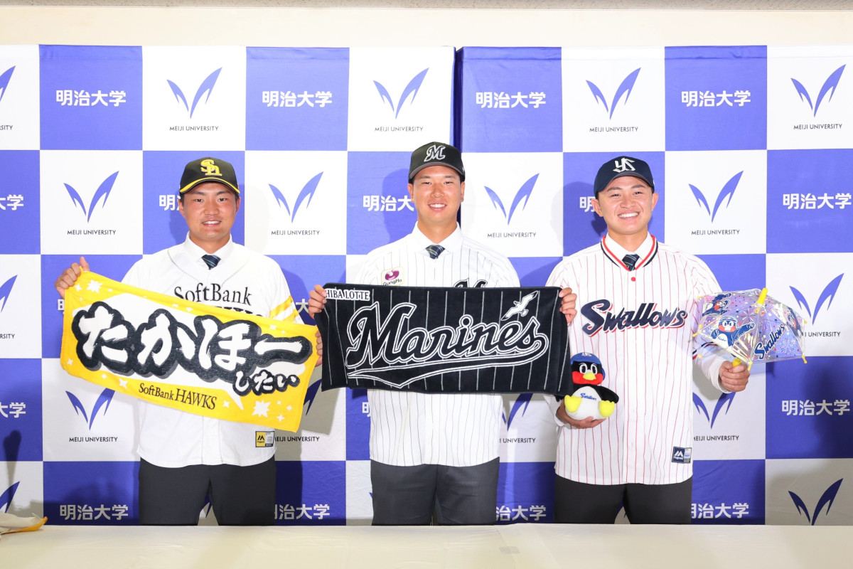 （左から）村田選手、上田選手、石原選手