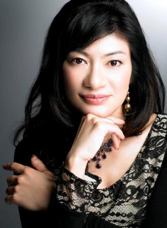 中野 香織