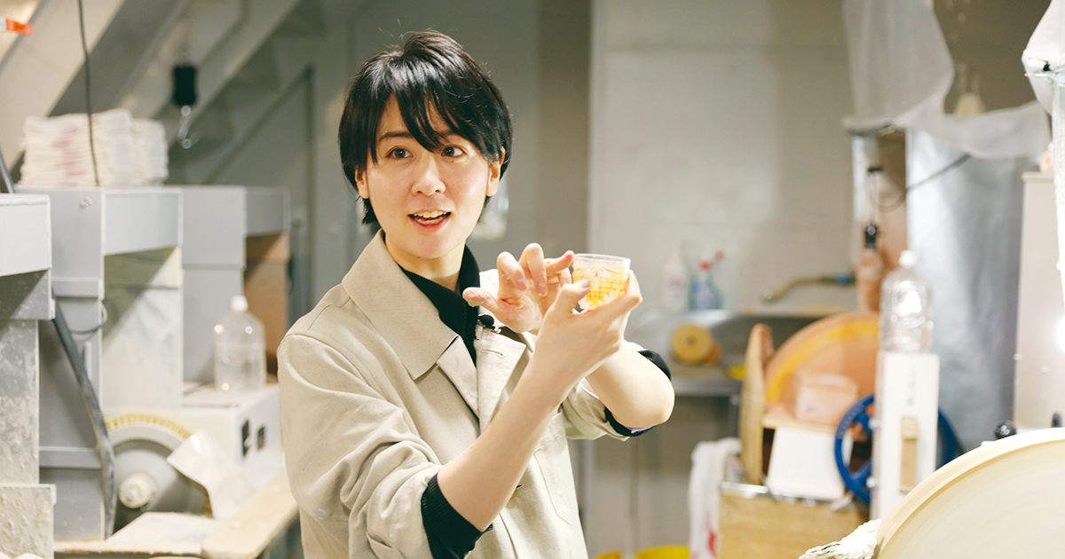 江戸切子職人・三澤世奈さん | インタビュー | 明治大学140周年記念サイト