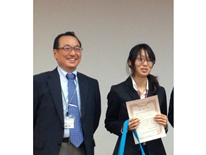 【写真】左：高橋明義教授（北里大学海洋生命科学部）　右：菅野尚子さん