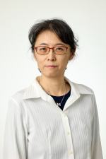 川口　真以子