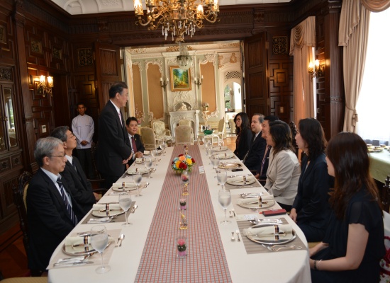 駐日タイ王国大使公邸での昼食会
