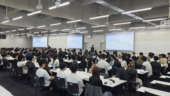 早川副学生部長によるあいさつ