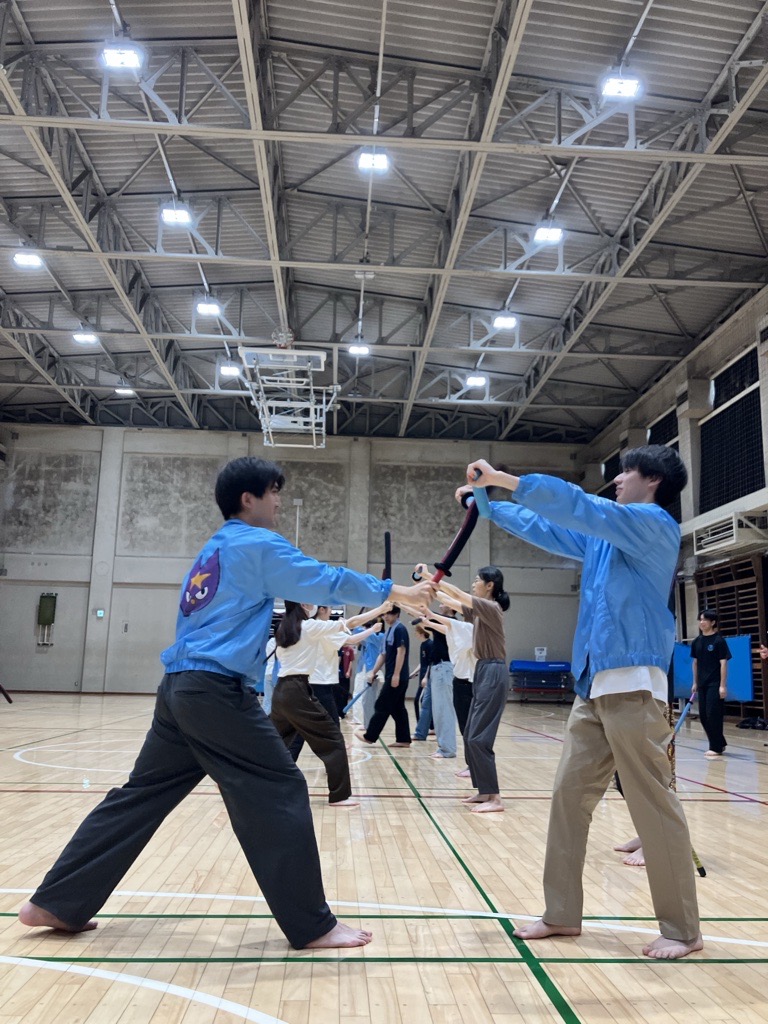 基本の動作を学びました