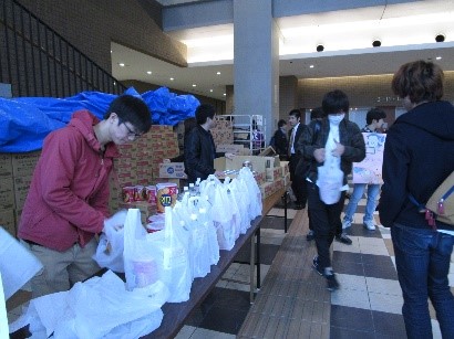 震災用備蓄品配布も行います