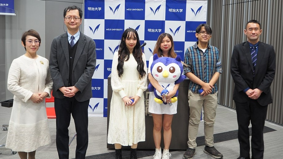 Faculty members and students as speakers