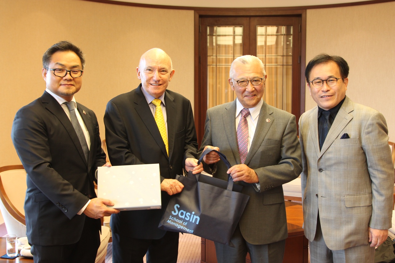 From the left, Prof Chaiphong Pongpanich, Prof Ian Fenwick, Prof Dairokuno Kosaku, Prof Yoshimura Koji