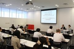 Scene at the press conference for announcement of the university brand rankings