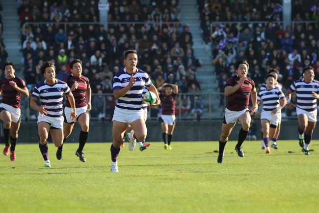 Kajimura scored a try after a solo run of about 80 meters