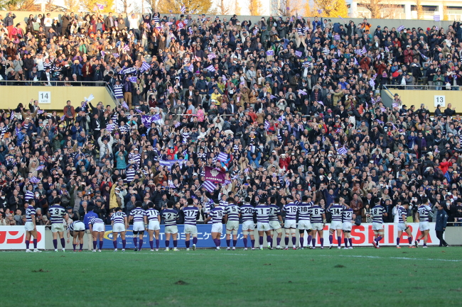 Attendance topped 22,000. The crowd roundly cheered the Meiji team after the match.