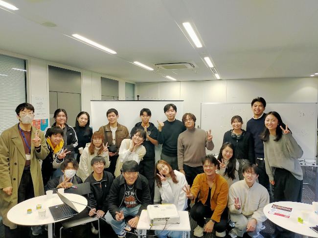 Group Photo at the Thai Cafe<br/>
<br/>