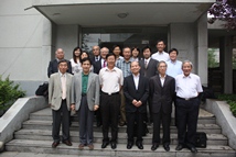 Professor Yoshimura and other Meiji University researchers with the Chinese researchers