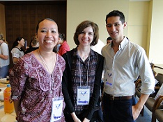 Smiling faces of participants at the welcome lunch