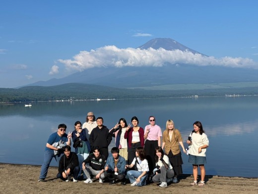 International students visited Mt. Fuji with The Supporters
