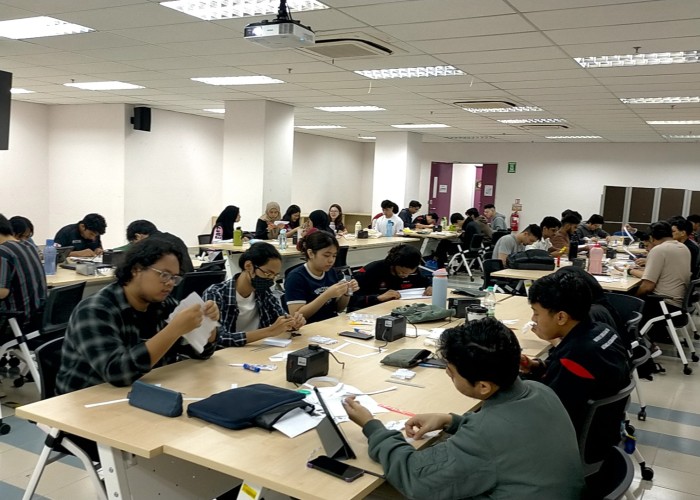 Classroom scenes at MJIIT④