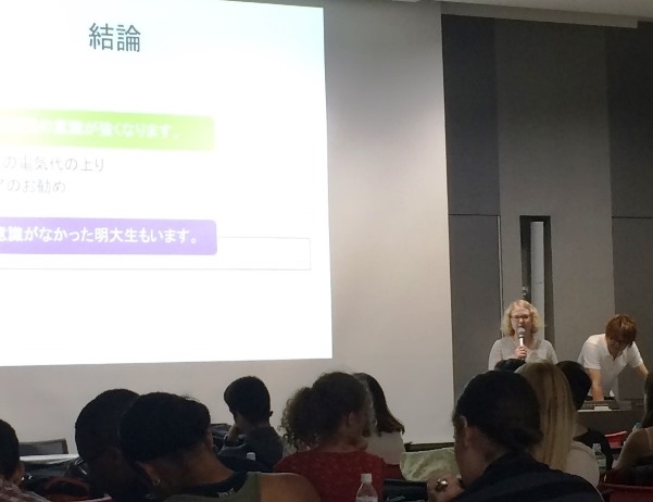 最終発表会・本学の日本人学生にインタビューやアンケートを実施した結果をまとめて日本語で発表しました