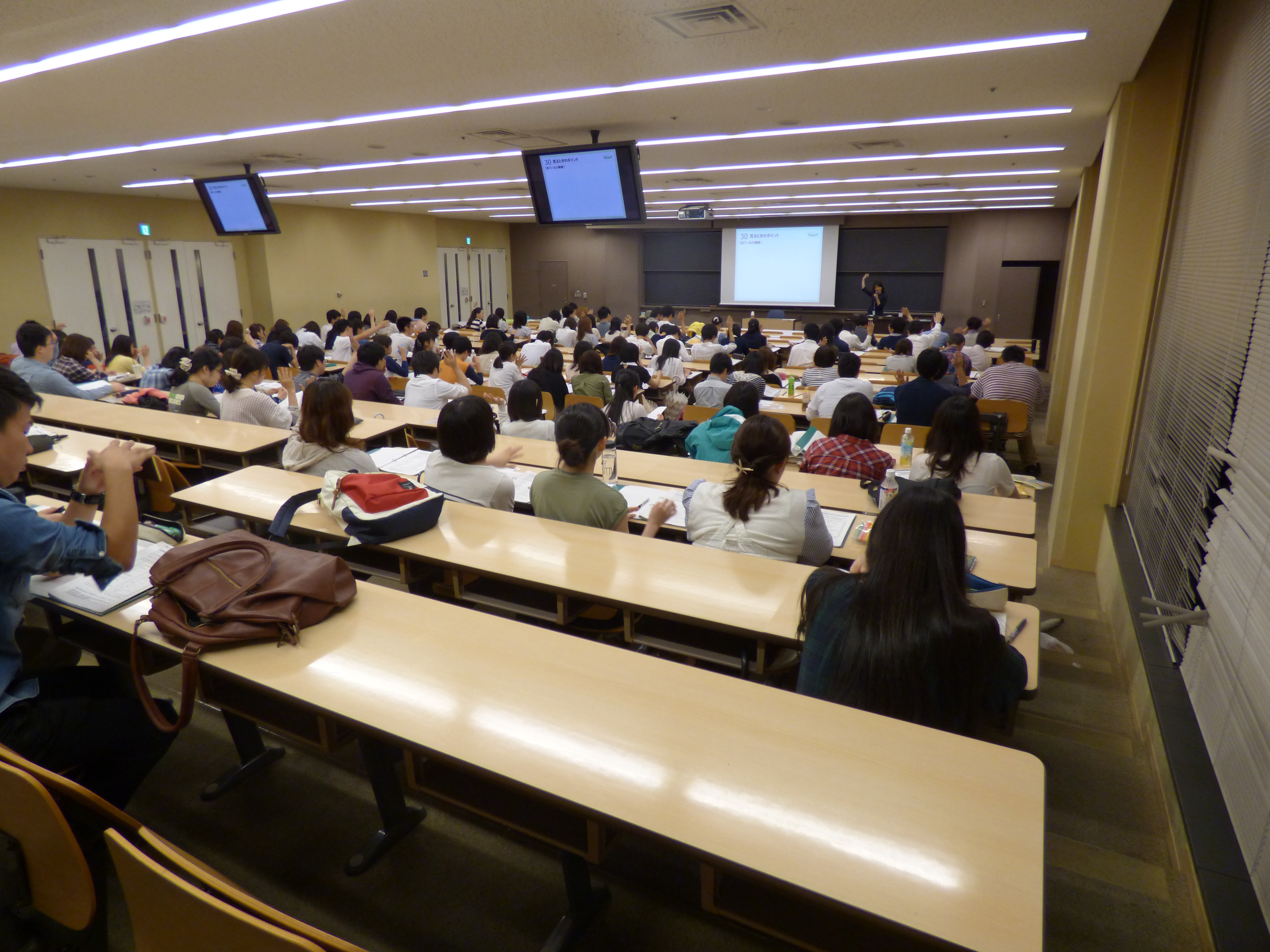 7月6日　解説会の様子