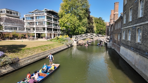 ケム川でのパンティング