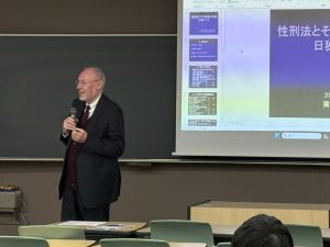 メンクハウス先生による開会の挨拶