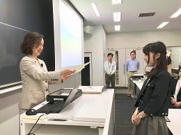 　　　松村　遥奈さん