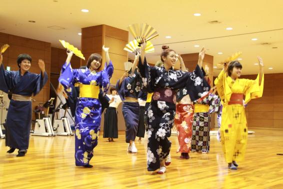 【受け入れ】日本舞踊の授業