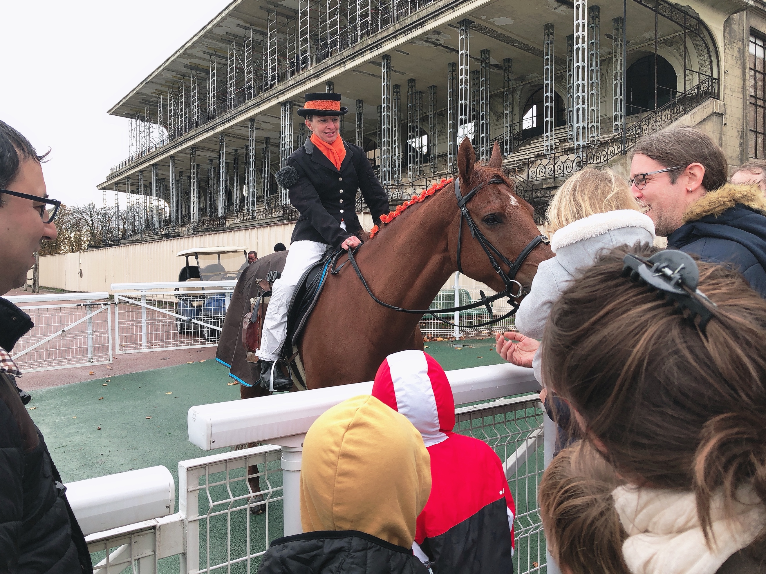 オートゥイユ競馬場にて