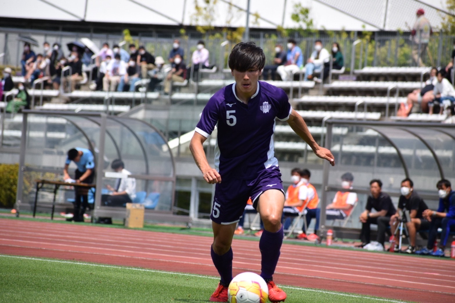 写真提供：明治大学体育会サッカー部