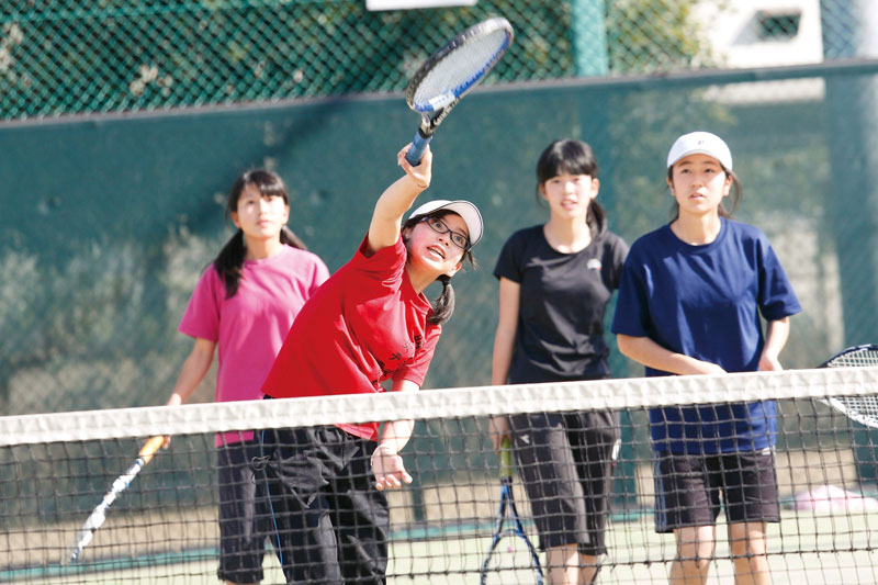 硬式テニス部（女子）
