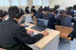 台湾の左営高校とオンライン交流