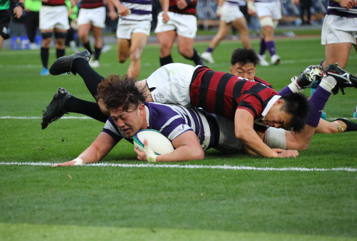 箸本龍雅選手のトライ（写真：知念駿太）