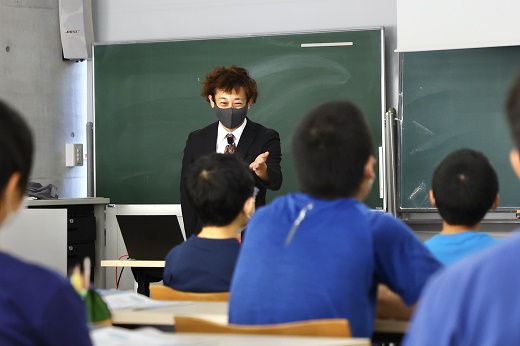 質疑応答が盛んに行われた