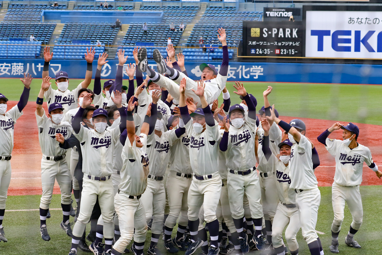 田中監督の胴上げ