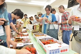 トマトバイキング（消費者選好性調査）【昨年の様子】