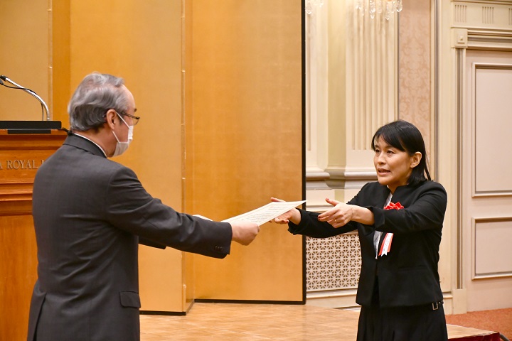 藤野荘子氏