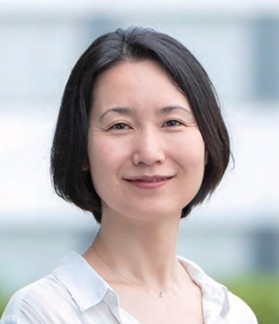 米原 あき 専任教授 YONEHARA Aki