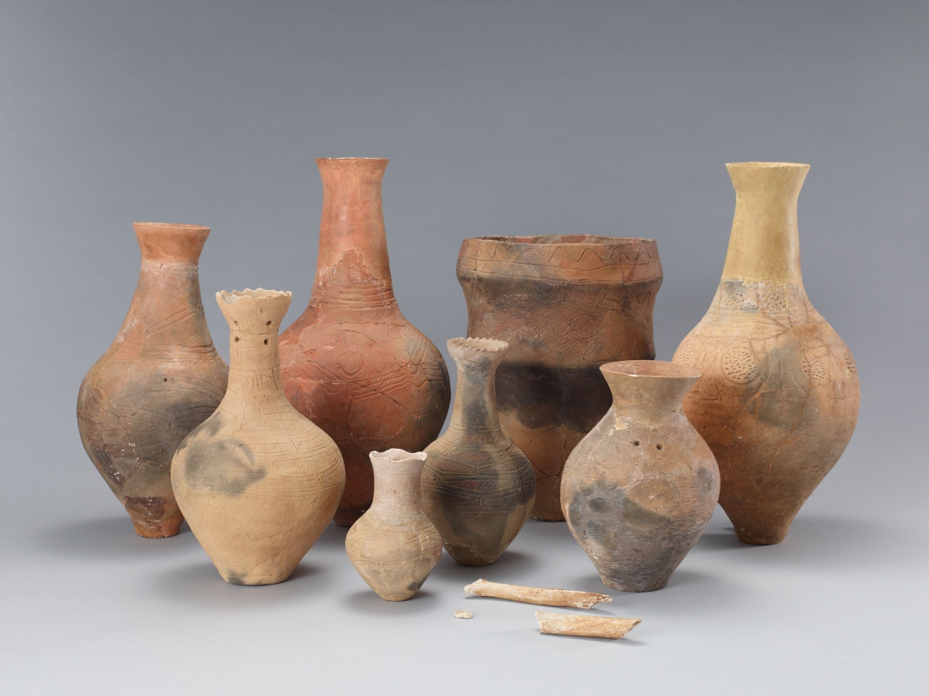 天神前遺跡第2号墓壙出土土器と人骨