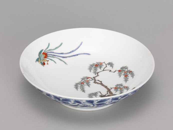 染錦（鳳凰・柳・柴垣）　十二代柿右衛門窯