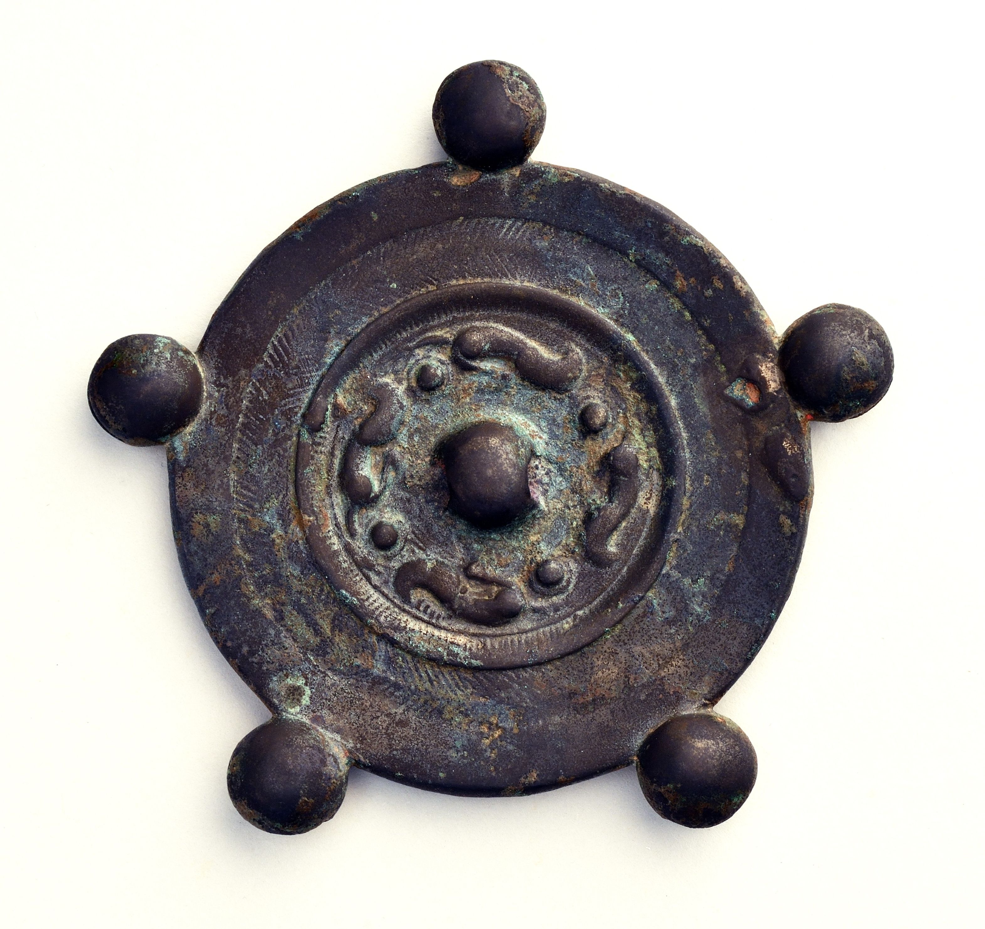 五鈴鏡（模造品、1500年前、日本）