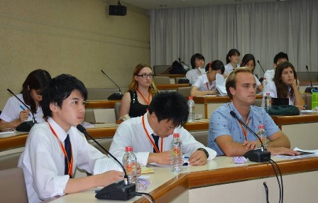 タマサート大学（タイ）政治学部　１年間の協定留学　講義の様子