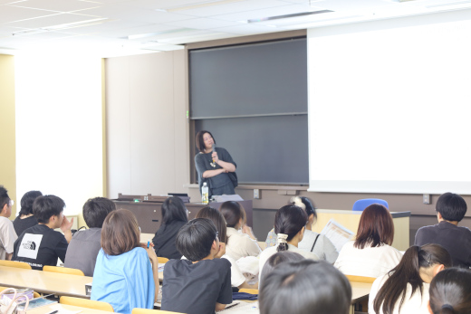 野澤千絵教授（政策学科設置準備委員会）「なぜ画一的な都市づくりが進むのか？都市政策から読み解こう」