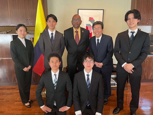 コロンビア共和国大使館でマカナキ駐日大使にヒアリング調査を実施