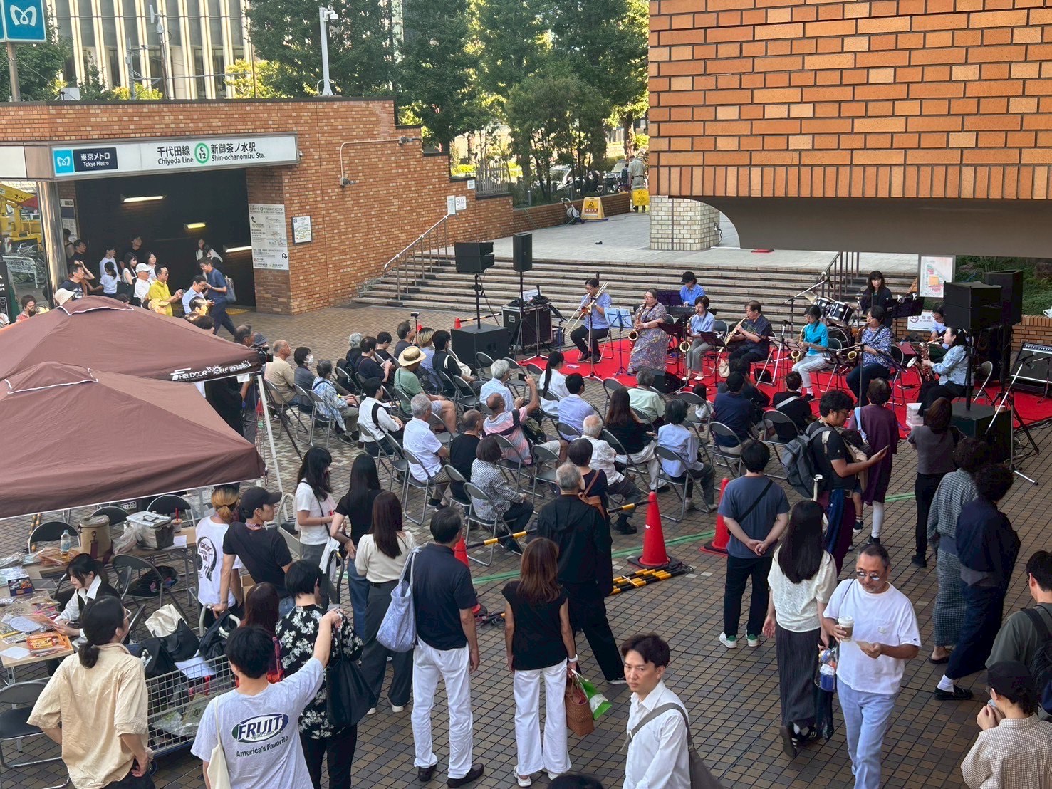 多くの観客で賑わった会場