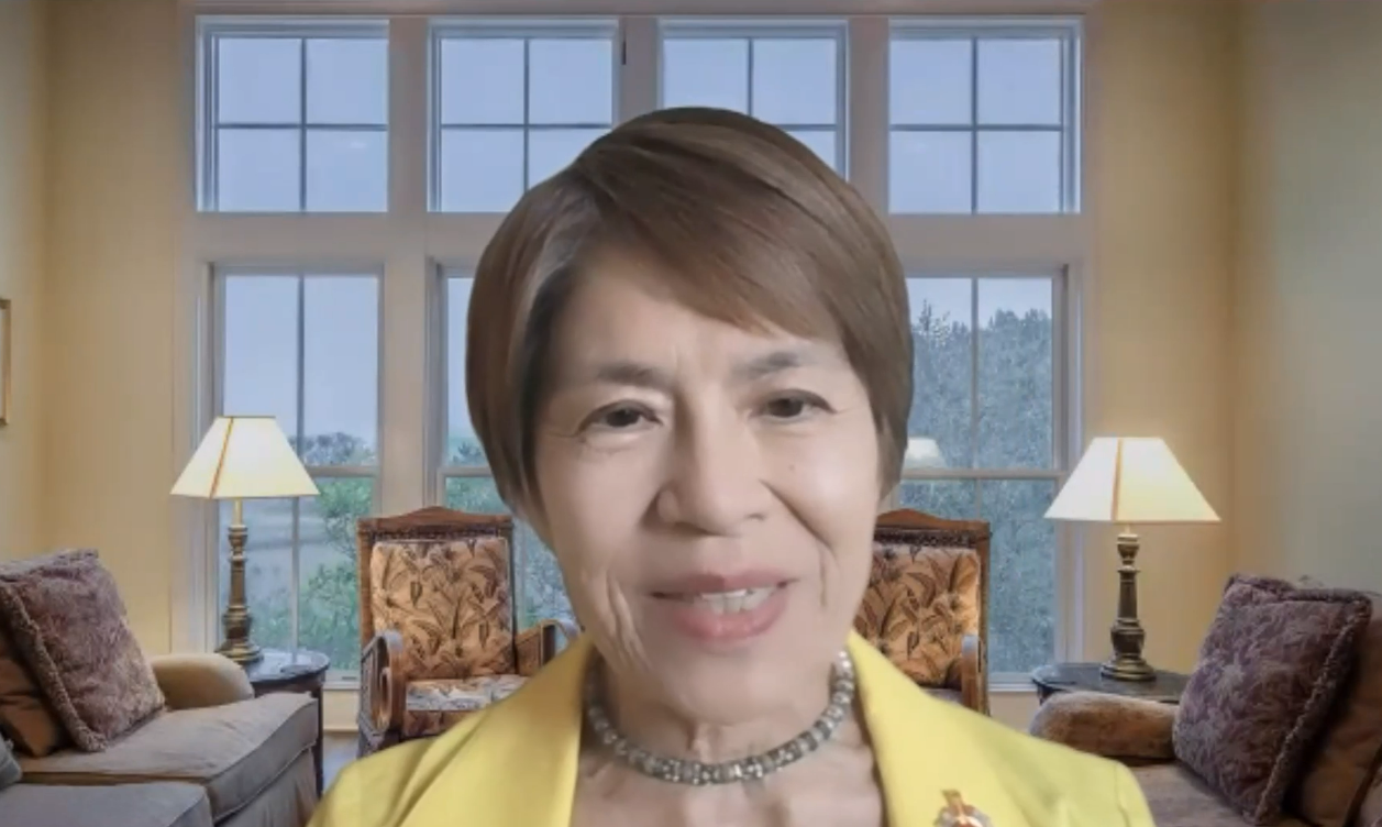 藤野 公子 氏