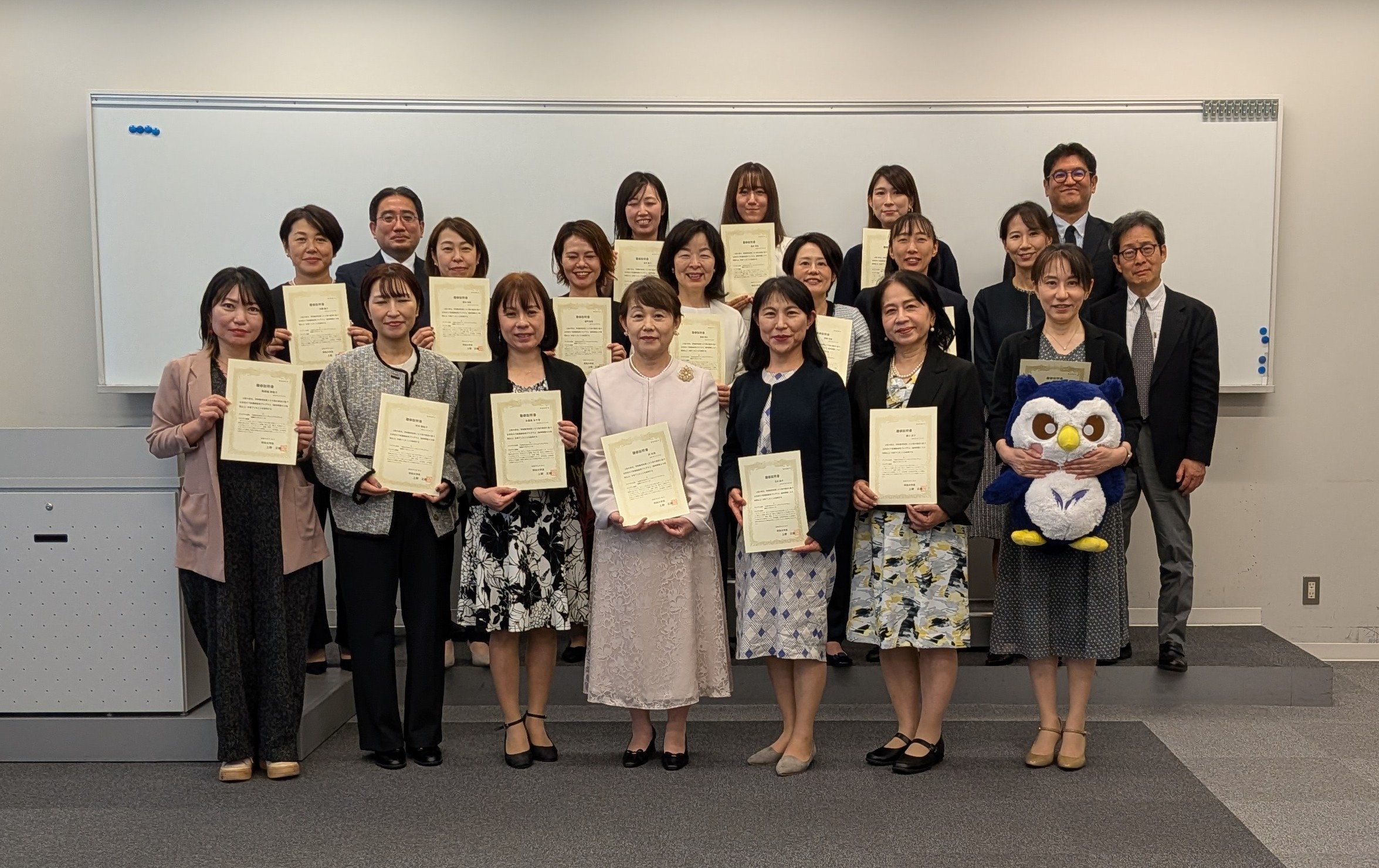 修了生・講師集合写真