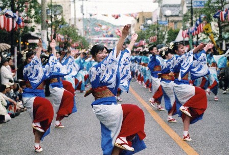 牛深ハイヤ祭りの光景（熊本県天草市）