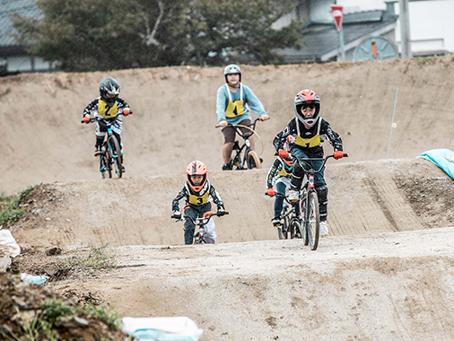 三陸BMXスタジアムでの小学生レース「第1回STREET MONSTER杯」（2020年）